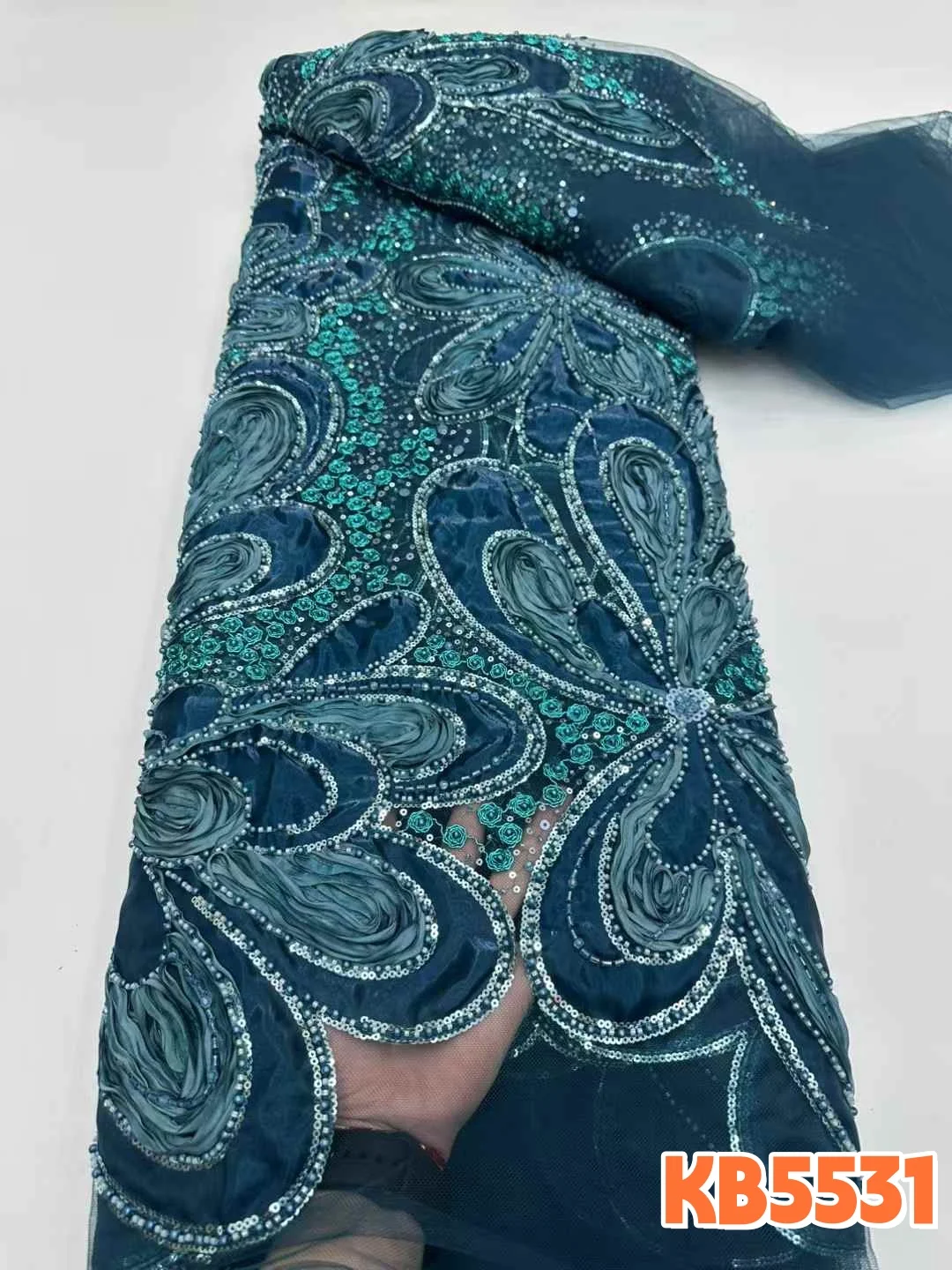 YALISI 3D Flower Sequins Tulle African Lace Fabric Nigerian Beaded Sequins Mesh Lace For Women Wedding Dress 5 Yards KB5531
YALISI 3D Flower Sequins Tulle African Lace Fabric Nigerian Beaded Sequins Mesh Lace For Women Wedding Dress 5 Yards KB5531