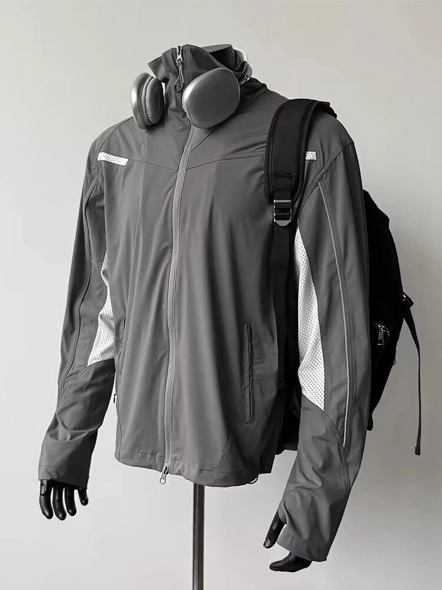 Quick Dry Ice Silk Sun Protection Jacket Men's Outdoor Breathable Mesh Splice Lightweight Sporty Jacket Summer Thin Model
Quick Dry Ice Silk Sun Protection Jacket Men's Outdoor Breathable Mesh Splice Lightweight Sporty Jacket Summer Thin Model