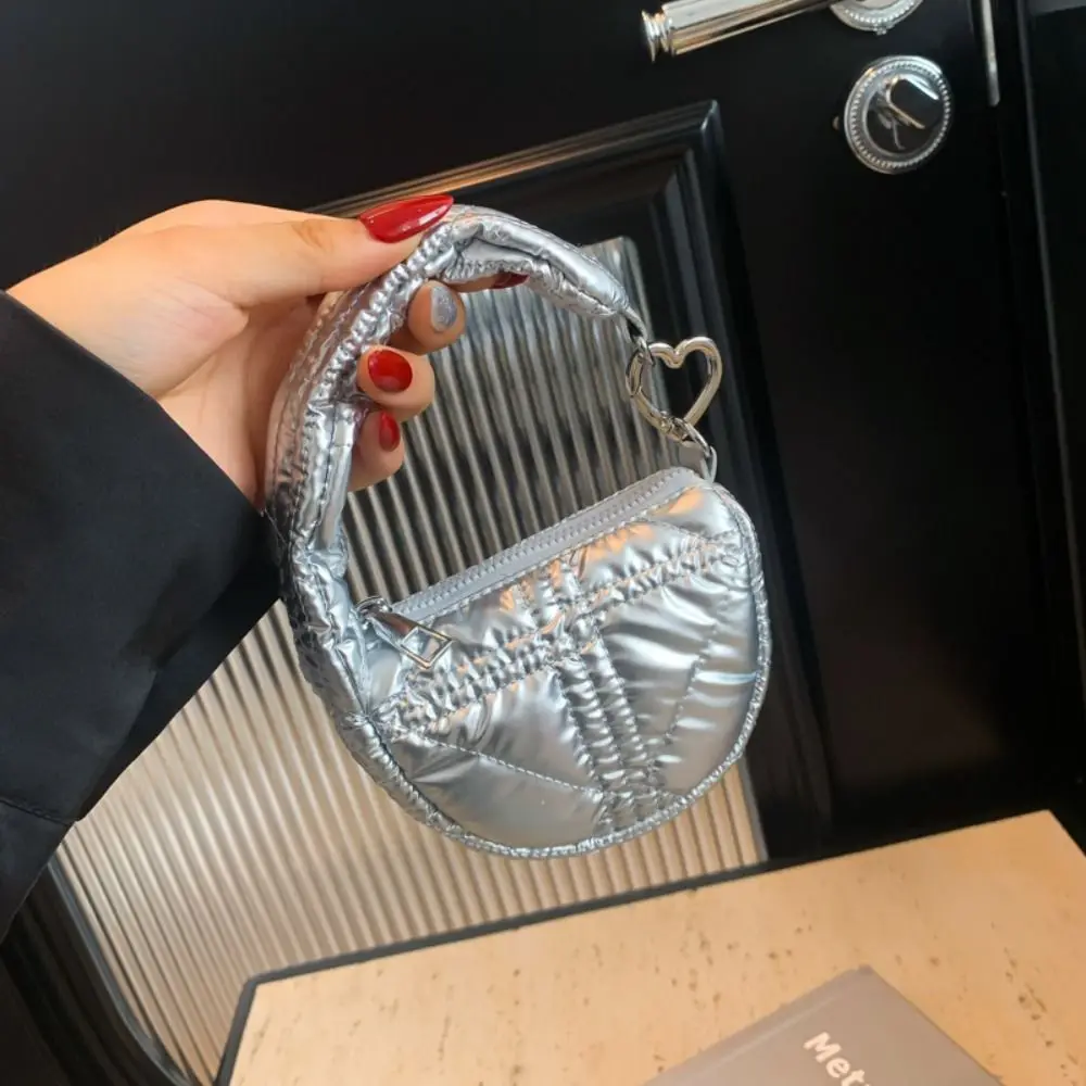 Elegant Solid Color Mini Pleated Cloud Bag Quilted Sling Small Wallet Mini Handbag Korean Style Card Bag Bag Accessories
Elegant Solid Color Mini Pleated Cloud Bag Quilted Sling Small Wallet Mini Handbag Korean Style Card Bag Bag Accessories