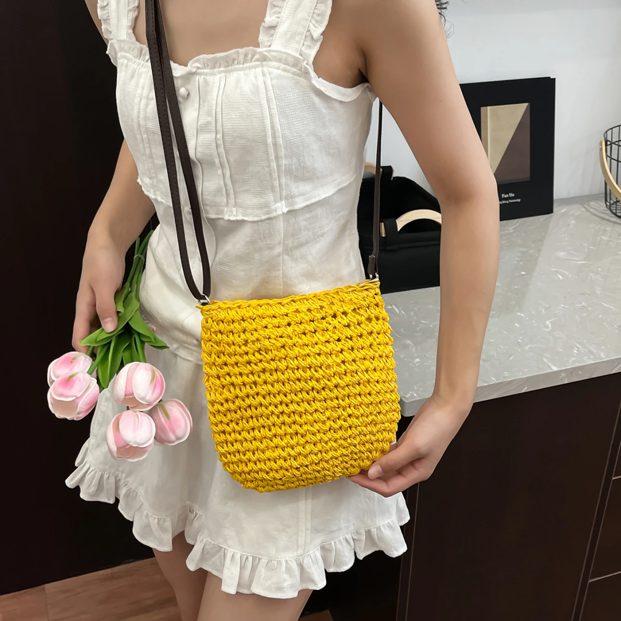 Fashion Small Crossbody Bag Women PU Leather Shoulder Messenger Bag For Lady Designer Straw Bag Khaki Handbag Phone Purse
Fashion Small Crossbody Bag Women PU Leather Shoulder Messenger Bag For Lady Designer Straw Bag Khaki Handbag Phone Purse