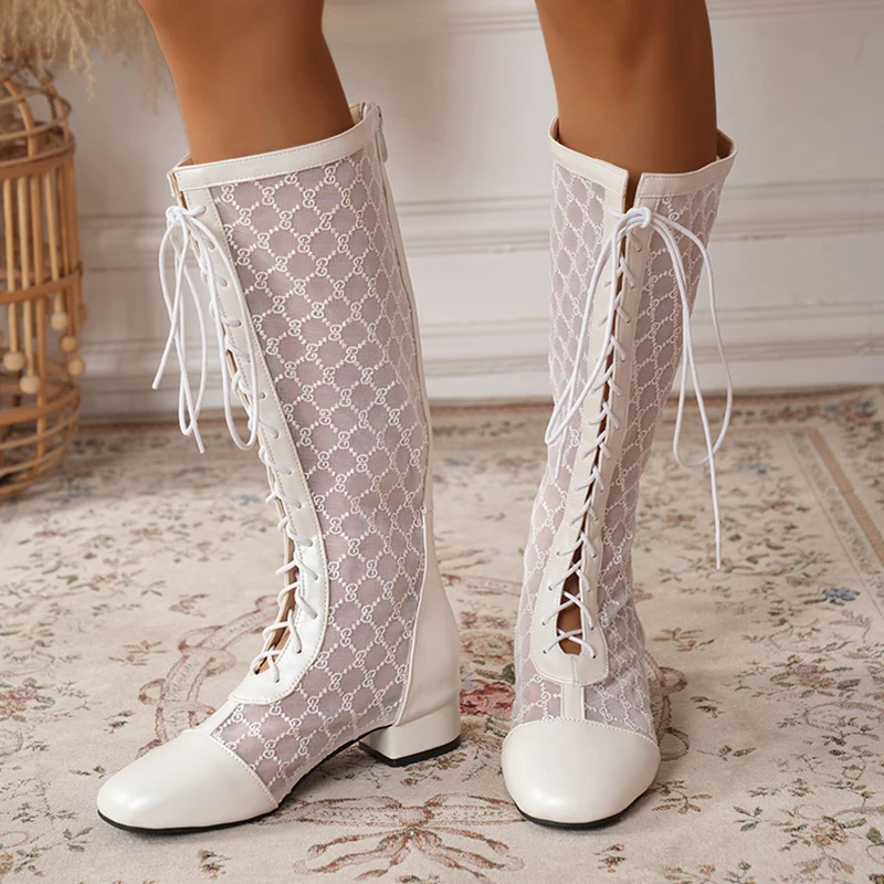 Модные женские сапоги до колена на шнуровке с круглым носком, на низком каблуке, на молнии, с дышащей сеткой, большие размеры 44, 45, 46, милые повседневные ботинки 
Модные женские сапоги до колена на шнуровке с круглым носком, на низком каблуке, на молнии, с дышащей сеткой, большие размеры 44, 45, 46, милые повседневные ботинки