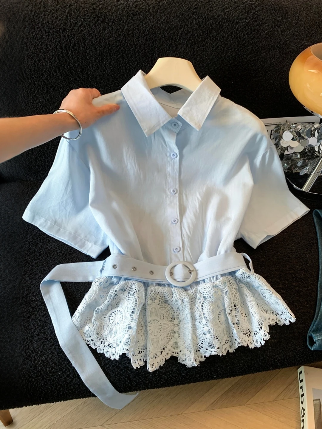 Design Sensation Lace Splicing Turn-down Collar Shirt Women Summer Slim Fit Short Sleeve Small Shirt Stylish Top
Design Sensation Lace Splicing Turn-down Collar Shirt Women Summer Slim Fit Short Sleeve Small Shirt Stylish Top