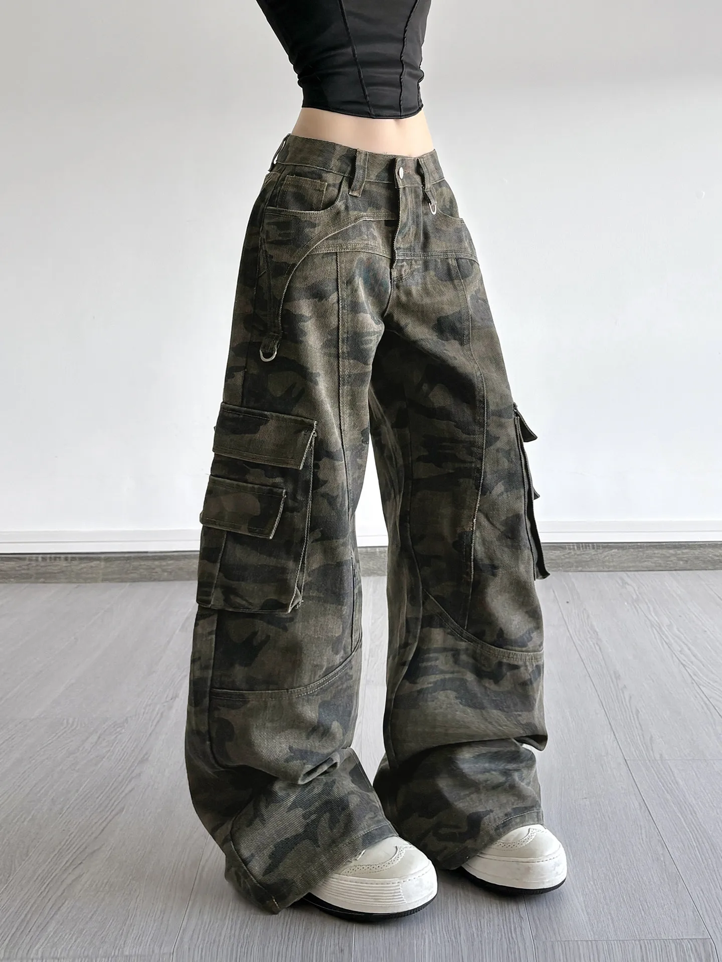 Low Waist Wide Leg Camouflage Denim Pants Women's Loose Fit Dance Ready Pocket Detail Street Style Workwear Inspired Jeans
Low Waist Wide Leg Camouflage Denim Pants Women's Loose Fit Dance Ready Pocket Detail Street Style Workwear Inspired Jeans