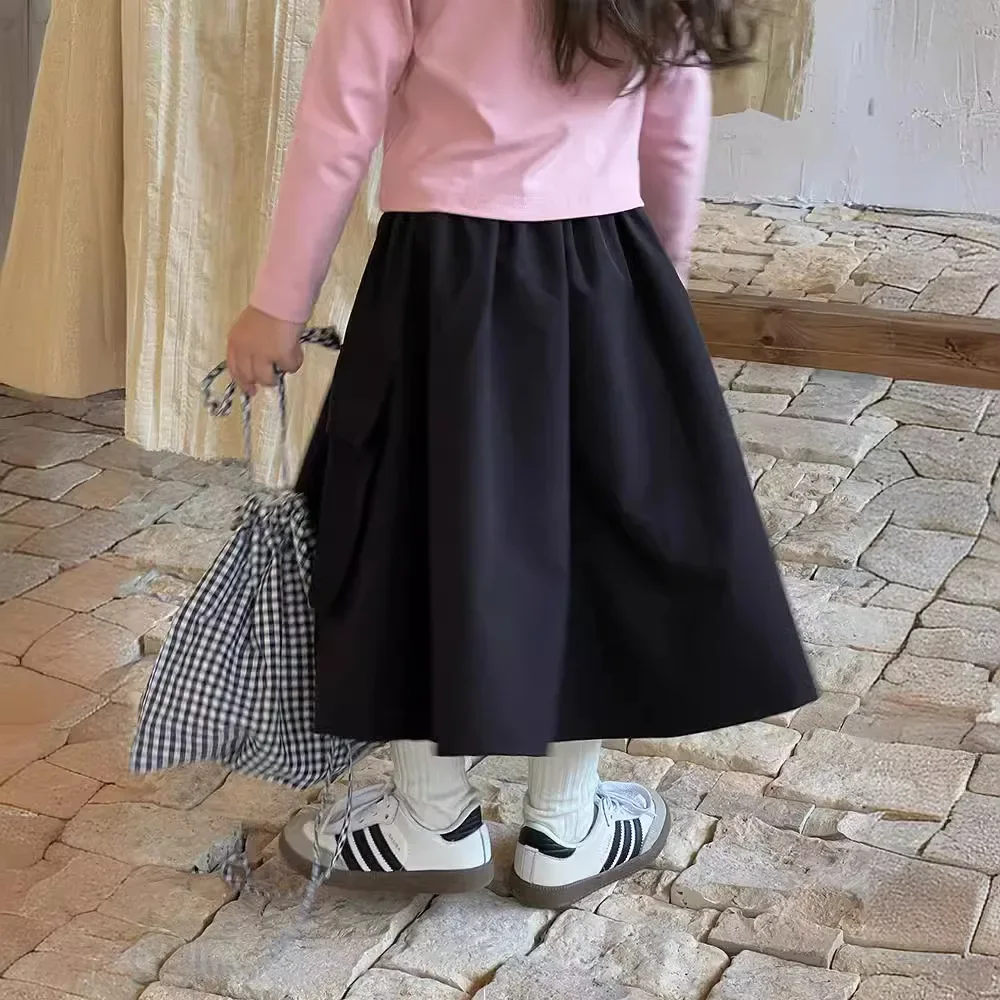 girl skirt spring autumn 2024 new Satin fabric Big pocket black longuette Casual simple fashion Sweet Korean active Vintage cute
girl skirt spring autumn 2024 new Satin fabric Big pocket black longuette Casual simple fashion Sweet Korean active Vintage cute