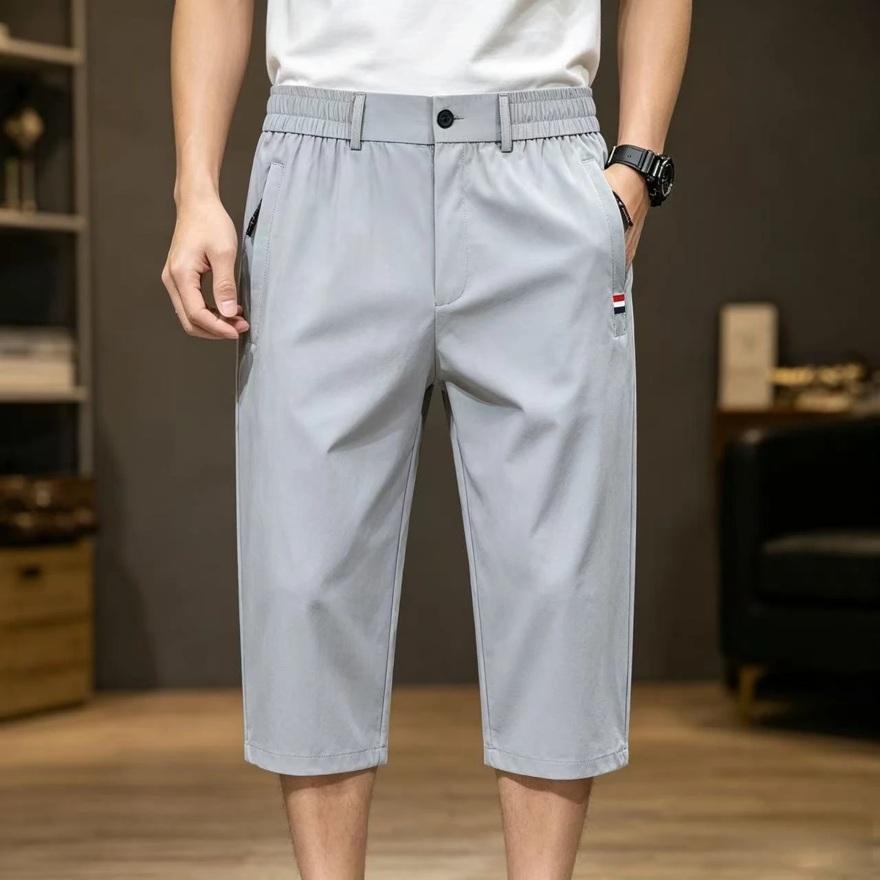 Business Men's Quick Dry 3/4 Suit Pants Summer Button Fly Elastic Waist Zipper Pockets Pants New Lightweight Formal Trousers Men
Business Men's Quick Dry 3/4 Suit Pants Summer Button Fly Elastic Waist Zipper Pockets Pants New Lightweight Formal Trousers Men