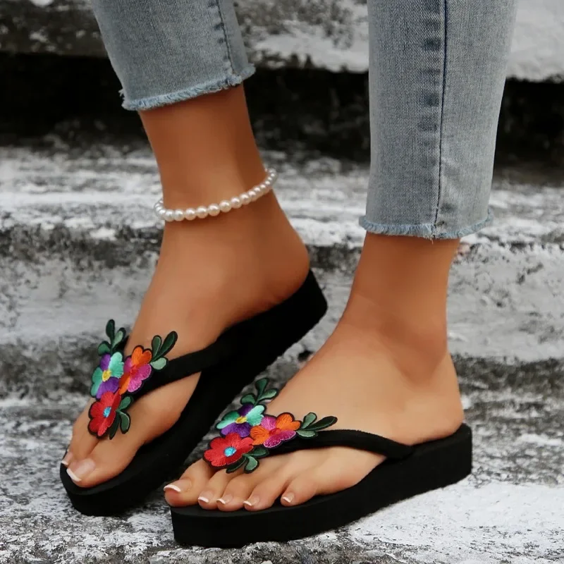 Women's Shoes 2025 New Pinch Toe Women's Slippers Fashion Butterfly-knot Beach Slippers Women Summer Plus Size Wedge Slippers
Women's Shoes 2025 New Pinch Toe Women's Slippers Fashion Butterfly-knot Beach Slippers Women Summer Plus Size Wedge Slippers