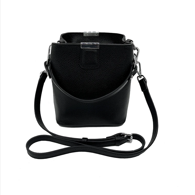 Black mini portable bucket crossbody bag genuine leather women's bag luxury high-quality hardware Multi-capable bags for ladies
Black mini portable bucket crossbody bag genuine leather women's bag luxury high-quality hardware Multi-capable bags for ladies
