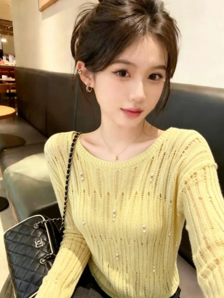 Ladies Summer New Style Loose Feel Thin Knitted Long Sleeve Hollow out Pearl Embellished Self-Keeping Top Silk Material
Ladies Summer New Style Loose Feel Thin Knitted Long Sleeve Hollow out Pearl Embellished Self-Keeping Top Silk Material