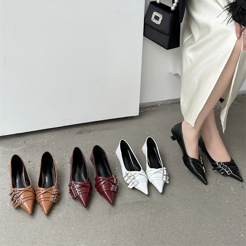 Новинка 2025, брендовые женские балетки, элегантные топсайдеры с острым носком, дизайнерские туфли с пряжками для женщин, модельные туфли-лодочки без шнуровки, весна-осень
Новинка 2025, брендовые женские балетки, элегантные топсайдеры с острым носком, дизайнерские туфли с пряжками для женщин, модельные туфли-лодочки без шнуровки, весна-осень