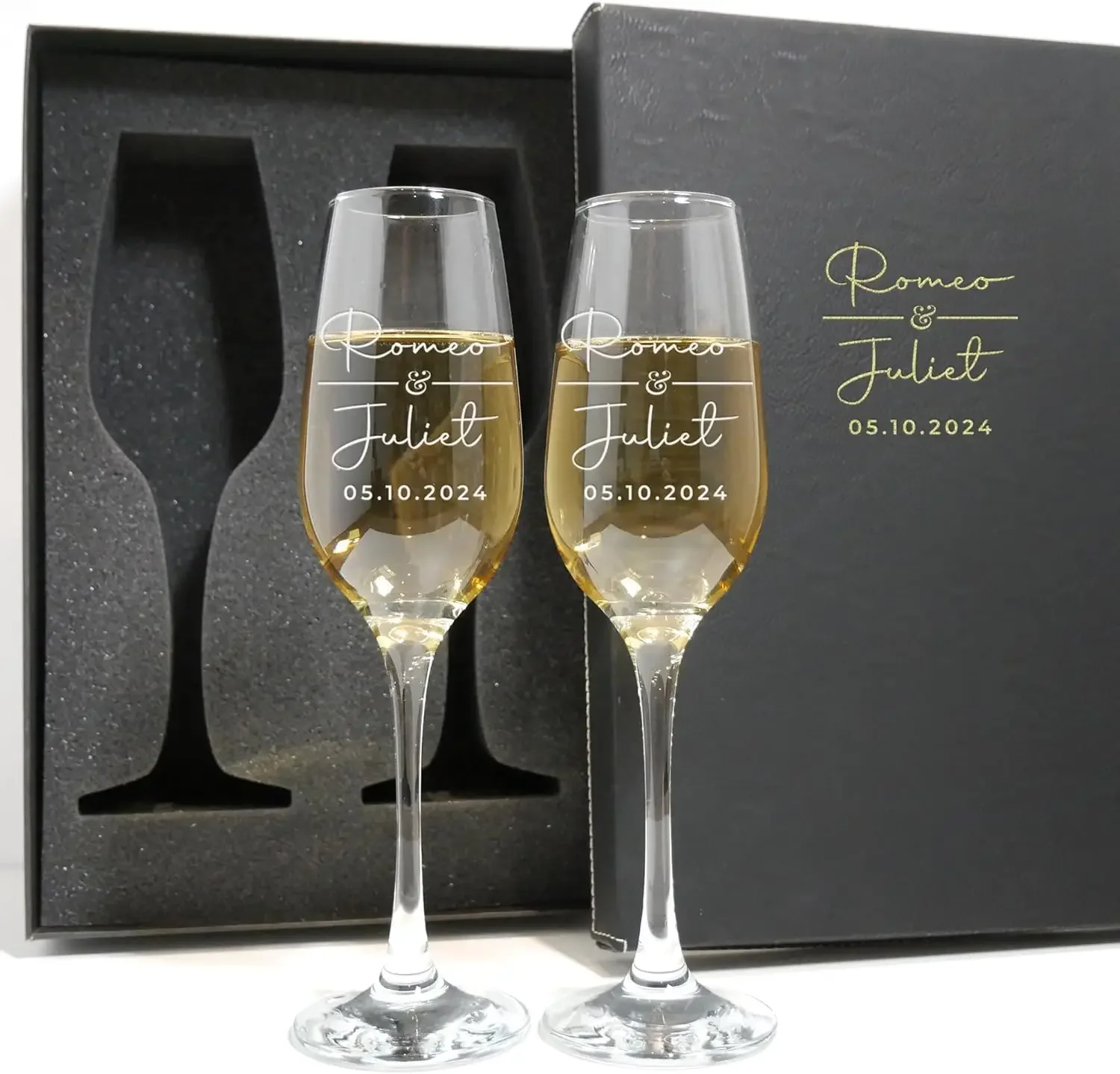 Personalized Champagne Flutes - Set of 2 Custom Wedding Glasses Bride & Groom Wedding Gifts for Mr & Mrs Engagement, Brida
Personalized Champagne Flutes - Set of 2 Custom Wedding Glasses Bride & Groom Wedding Gifts for Mr & Mrs Engagement, Brida