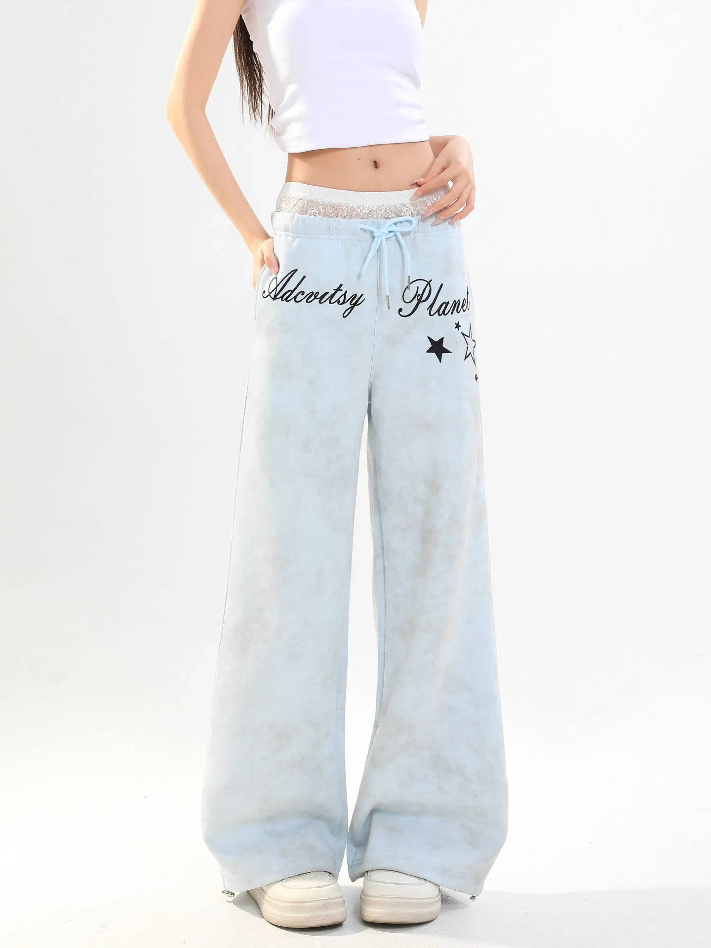 Американские ретро-брюки с буквенным принтом, широкие, женские, весенние, свободные, с высокой талией, стройнящие, повседневные, прямые брюки
Американские ретро-брюки с буквенным принтом, широкие, женские, весенние, свободные, с высокой талией, стройнящие, повседневные, прямые брюки