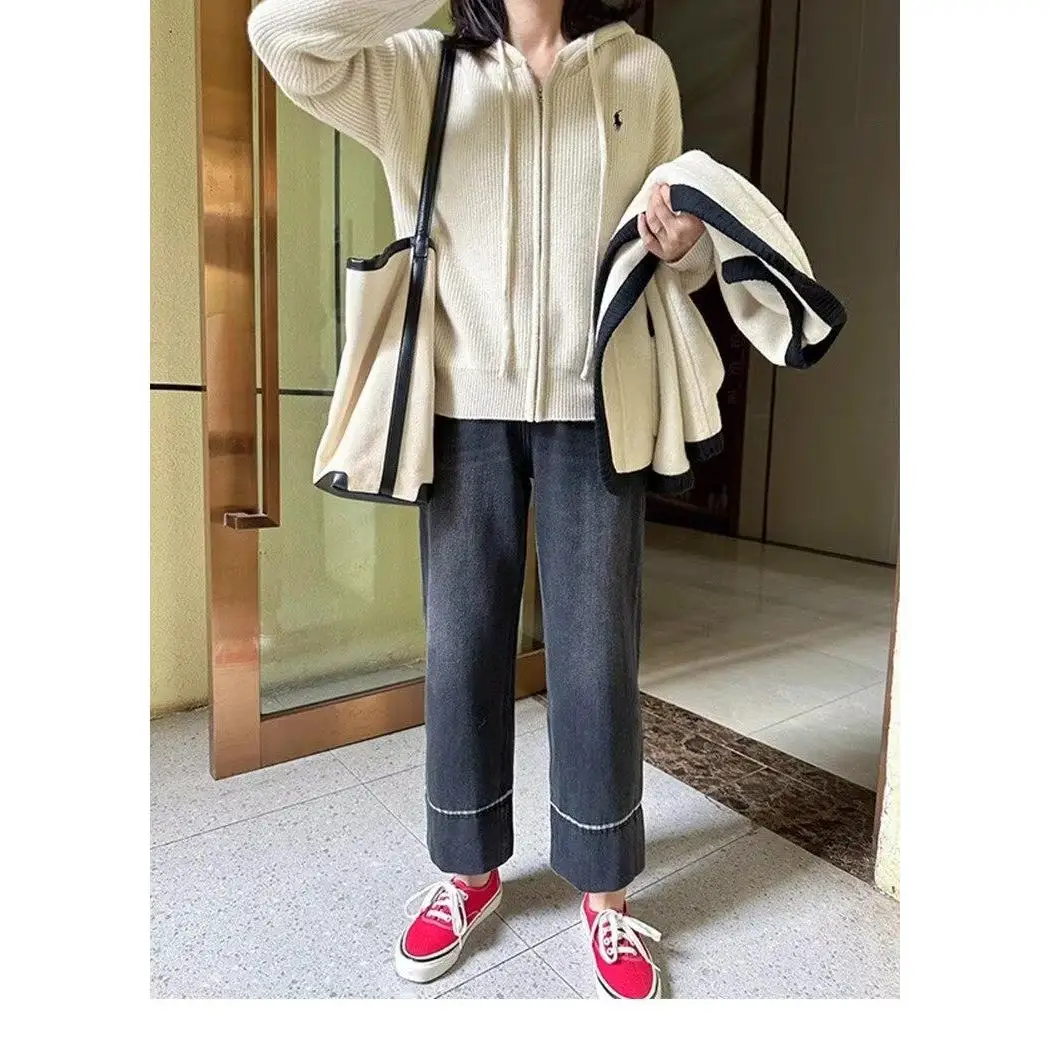 High Waist Straight Leg Denim Jeans Women's Spring Autumn Loose Casual Fashion Slimming Nine Tube Wide Leg Grandmother Pants
High Waist Straight Leg Denim Jeans Women's Spring Autumn Loose Casual Fashion Slimming Nine Tube Wide Leg Grandmother Pants