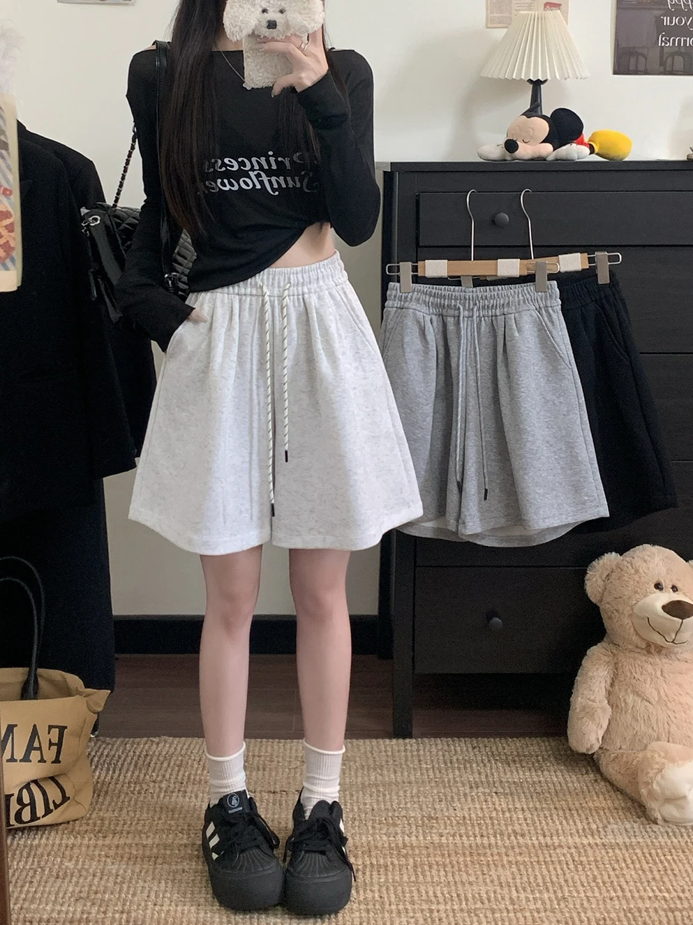 Laid-back Style Elastic Waist Casual Pants Hot Shorts Women's Summer Drawstring Loose Versatile Shorts Wide Leg Pants
Laid-back Style Elastic Waist Casual Pants Hot Shorts Women's Summer Drawstring Loose Versatile Shorts Wide Leg Pants