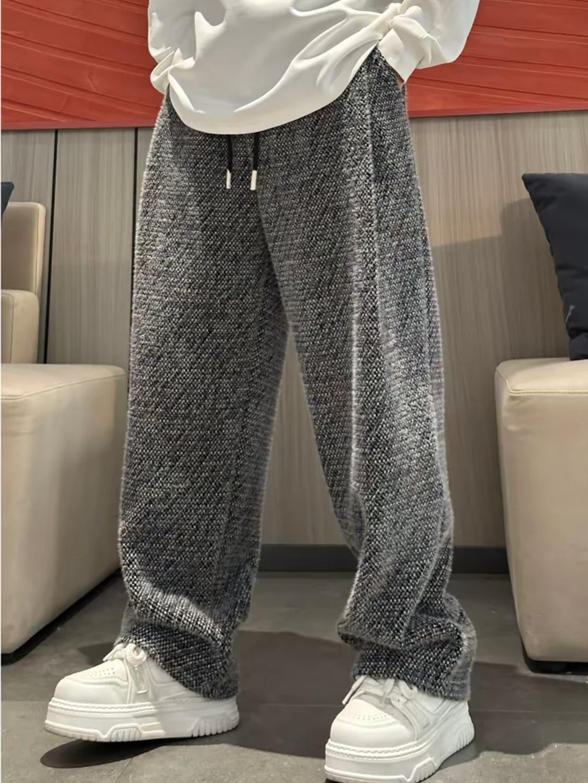 Autumn Winter Men's Faion Thiened Velvet Surface Drapey Wide Leg Casual Pants Loose All-Match Trousers 3D Tailoring
Autumn Winter Men's Faion Thiened Velvet Surface Drapey Wide Leg Casual Pants Loose All-Match Trousers 3D Tailoring