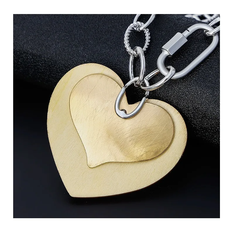 Special for New Products, Metal Necklace, Sweater Chain, Long Geometric Pattern, Personalized Pendant, Long High-end Necklace.
Special for New Products, Metal Necklace, Sweater Chain, Long Geometric Pattern, Personalized Pendant, Long High-end Necklace.