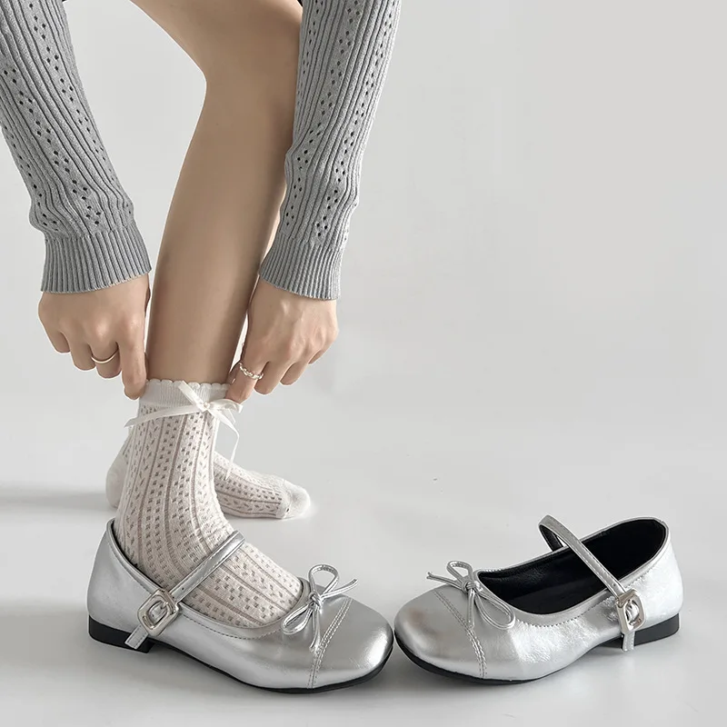 New Spring Vintage Women Ballet Flats Shoes Comfort Round Toe Soft Sole Shoes Elegant Butterfly-knot Dress Grandma's Shoes
New Spring Vintage Women Ballet Flats Shoes Comfort Round Toe Soft Sole Shoes Elegant Butterfly-knot Dress Grandma's Shoes