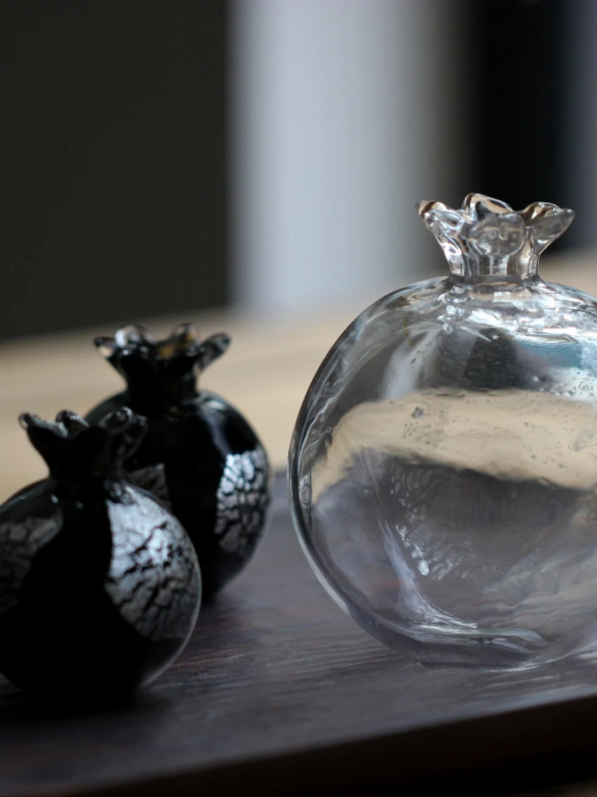 Japanese Style Handmade Malt Sugar Mountain Laurel Glass Flower Vase Pomegranate Flower Pot Tea Ceremony Decorative Vase
Japanese Style Handmade Malt Sugar Mountain Laurel Glass Flower Vase Pomegranate Flower Pot Tea Ceremony Decorative Vase