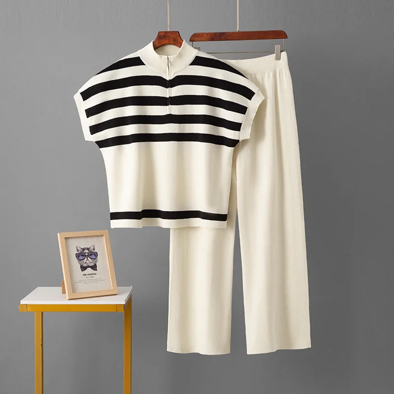 ALPHALMODA 2025, Fashion Striped, Zipper, Trendy Sweater Top + Straight Pants, Women Classic, Design, Knitted Suits
ALPHALMODA 2025, Fashion Striped, Zipper, Trendy Sweater Top + Straight Pants, Women Classic, Design, Knitted Suits