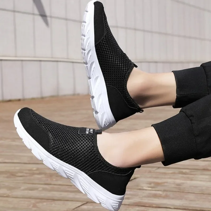New Running Shoes for Men Breathable Sports Shoes Light Weight Fashion Summer Mesh Breathable Sneakers for Men
New Running Shoes for Men Breathable Sports Shoes Light Weight Fashion Summer Mesh Breathable Sneakers for Men