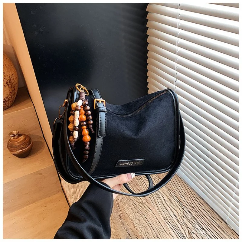 Elegant Crossbody Handbag Leather Women's Bag High-End Luxury Brand Famous Designer Daily Vintage Bag
Elegant Crossbody Handbag Leather Women's Bag High-End Luxury Brand Famous Designer Daily Vintage Bag
