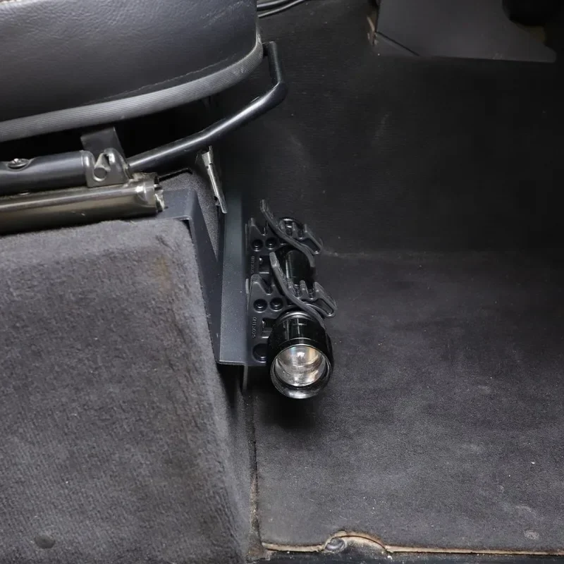 Aluminum Alloy Black Car Under Seat Flashlight Holder Bracket Interior Car Accessories For Land Rover Defender 2004-2018
Aluminum Alloy Black Car Under Seat Flashlight Holder Bracket Interior Car Accessories For Land Rover Defender 2004-2018