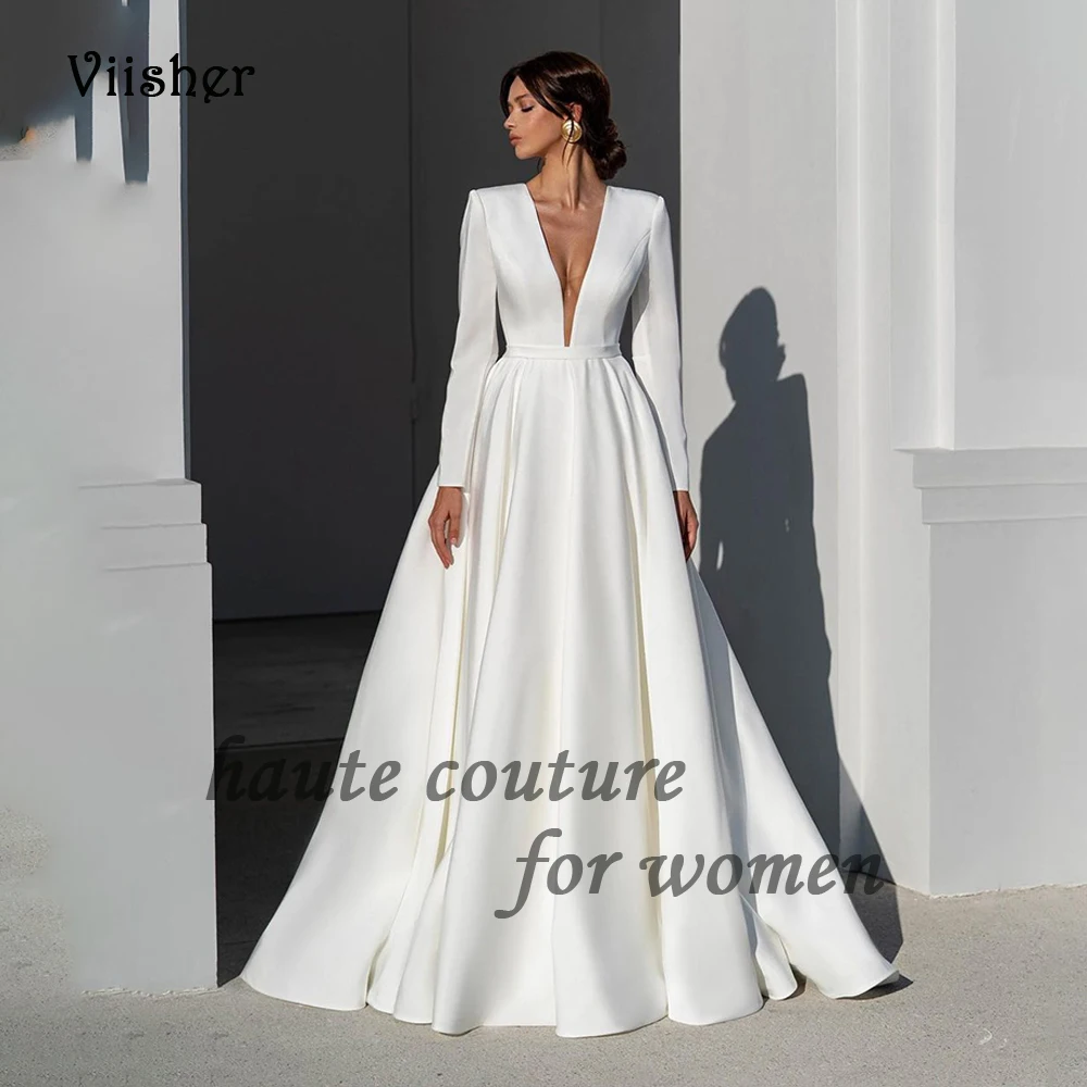White Satin A Line Wedding Dresses Long Sleeve V Neck Bride Dress with Train Beach Wedding Gowns for Women
White Satin A Line Wedding Dresses Long Sleeve V Neck Bride Dress with Train Beach Wedding Gowns for Women