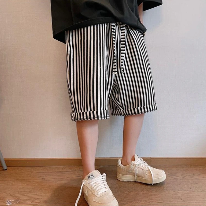 150kg Large Size Men's Summer Shorts Casual Loose Fit Black White Vertical Stripes Slimming
150kg Large Size Men's Summer Shorts Casual Loose Fit Black White Vertical Stripes Slimming