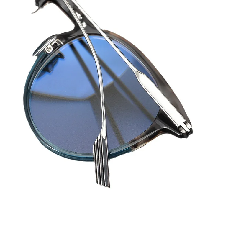 Retro box business male tide small face high degree myopia board glasses frame designer
Retro box business male tide small face high degree myopia board glasses frame designer