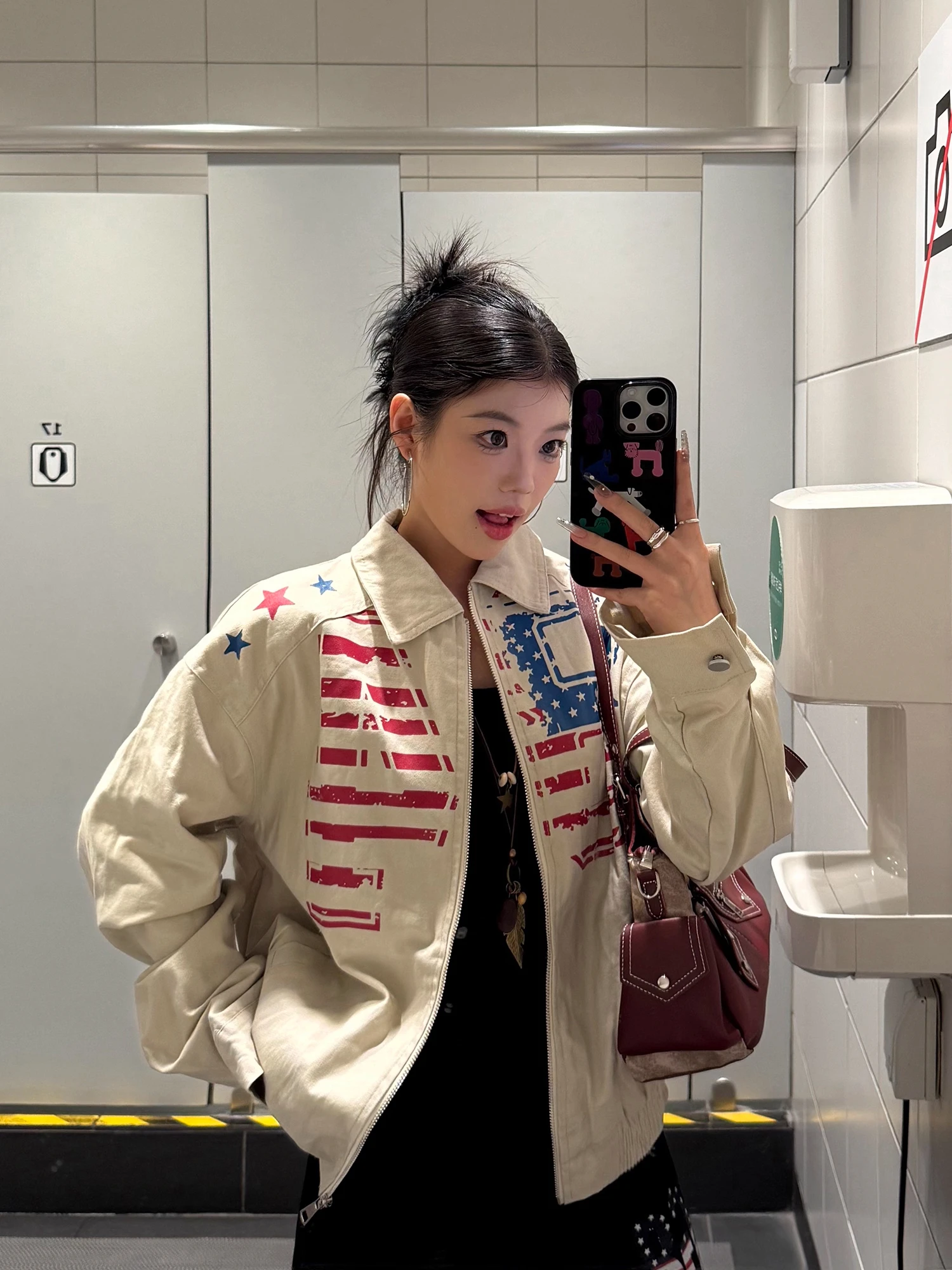 Американский ретро-кардиган с принтом флага, повседневный топ, модный дизайн, свободный крой, длинный рукав, застежка-молния
Американский ретро-кардиган с принтом флага, повседневный топ, модный дизайн, свободный крой, длинный рукав, застежка-молния