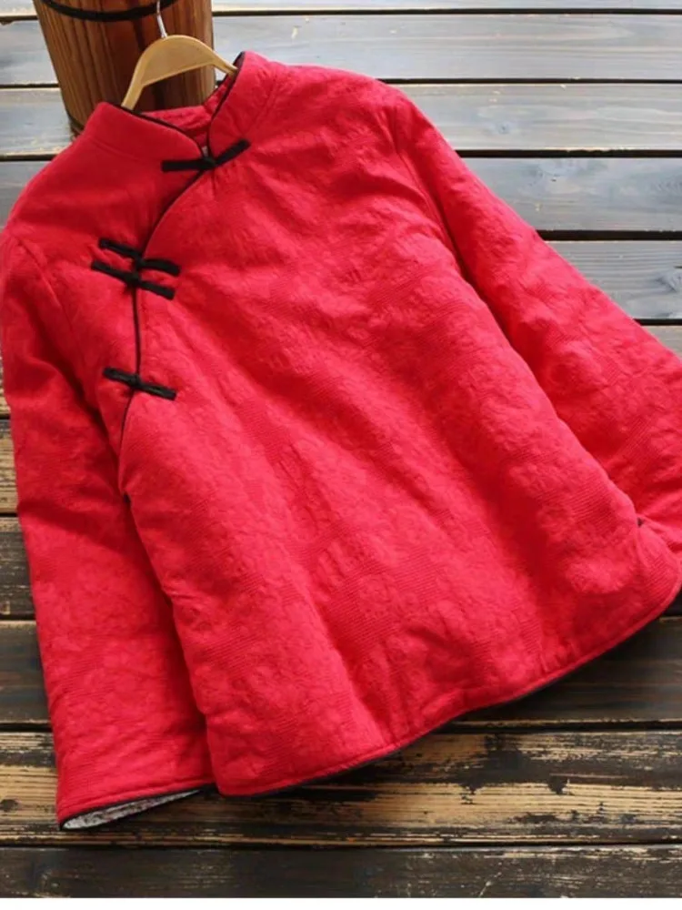Red Thiened Cotton Padded Flag Robe Winter Jaet Retro Buttoned Tang Costume Top Women's Faion Commute Loose Fit Outerwear
Red Thiened Cotton Padded Flag Robe Winter Jaet Retro Buttoned Tang Costume Top Women's Faion Commute Loose Fit Outerwear