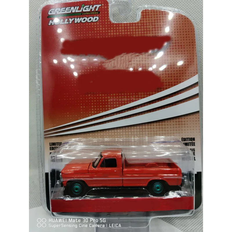 Green Light 1:64 Premium Red Collection Decorative Car Model Adult Souvenir Gift Static Display Hobby Series
Green Light 1:64 Premium Red Collection Decorative Car Model Adult Souvenir Gift Static Display Hobby Series