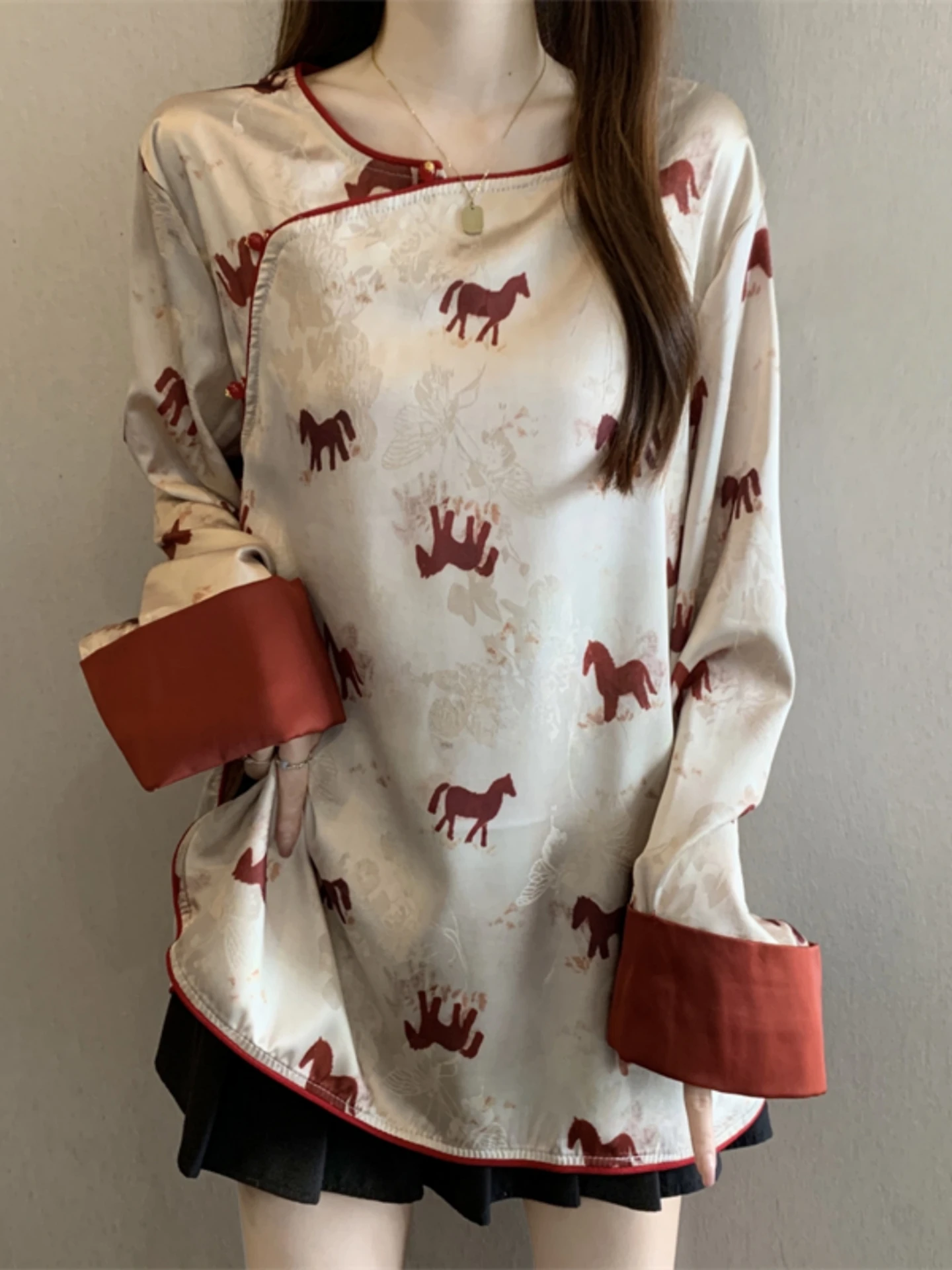 New Chinese Style Long Sleeve Satin Shirt Women's Spring Autumn plus Size Micro Plump Slimming Design Sensation Embroidery Top
New Chinese Style Long Sleeve Satin Shirt Women's Spring Autumn plus Size Micro Plump Slimming Design Sensation Embroidery Top