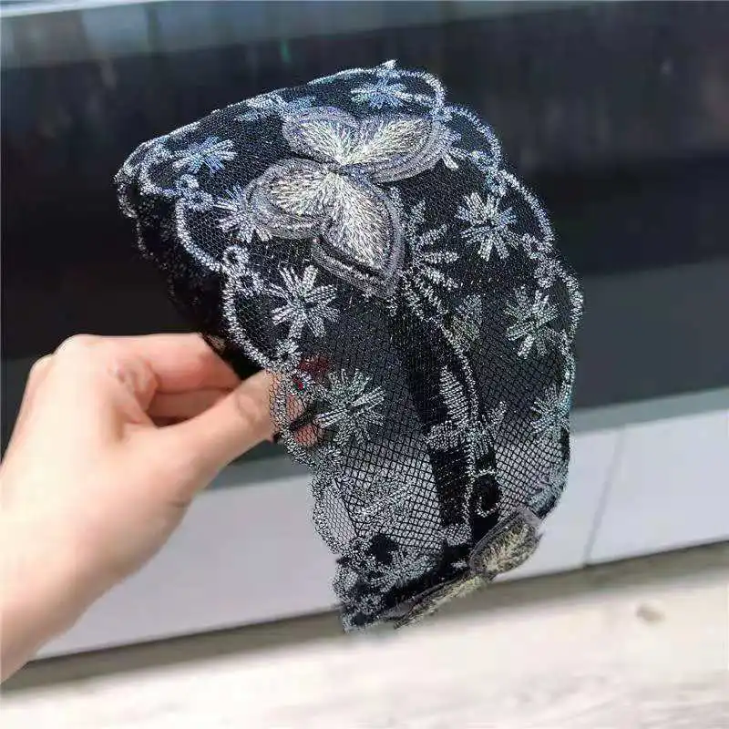 Sophisticated Butterfly Headband, Wide Lace Hair Hoop Non-Slip for Women Daily Face Washing Home Elegant Hair Accessories
Sophisticated Butterfly Headband, Wide Lace Hair Hoop Non-Slip for Women Daily Face Washing Home Elegant Hair Accessories