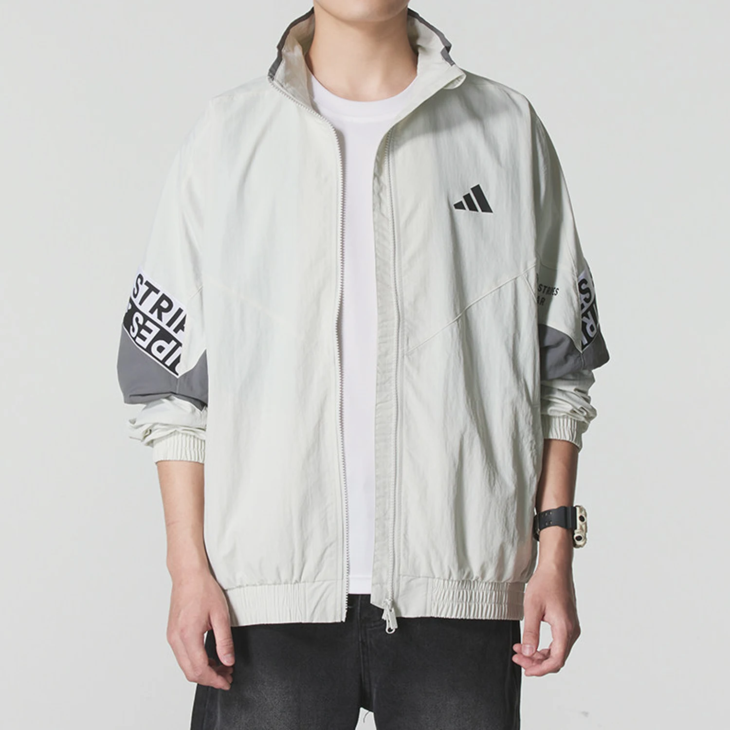 Adidas genuine Spring and Autumn men's stand collar loose outdoor jacket KA1264
Adidas genuine Spring and Autumn men's stand collar loose outdoor jacket KA1264