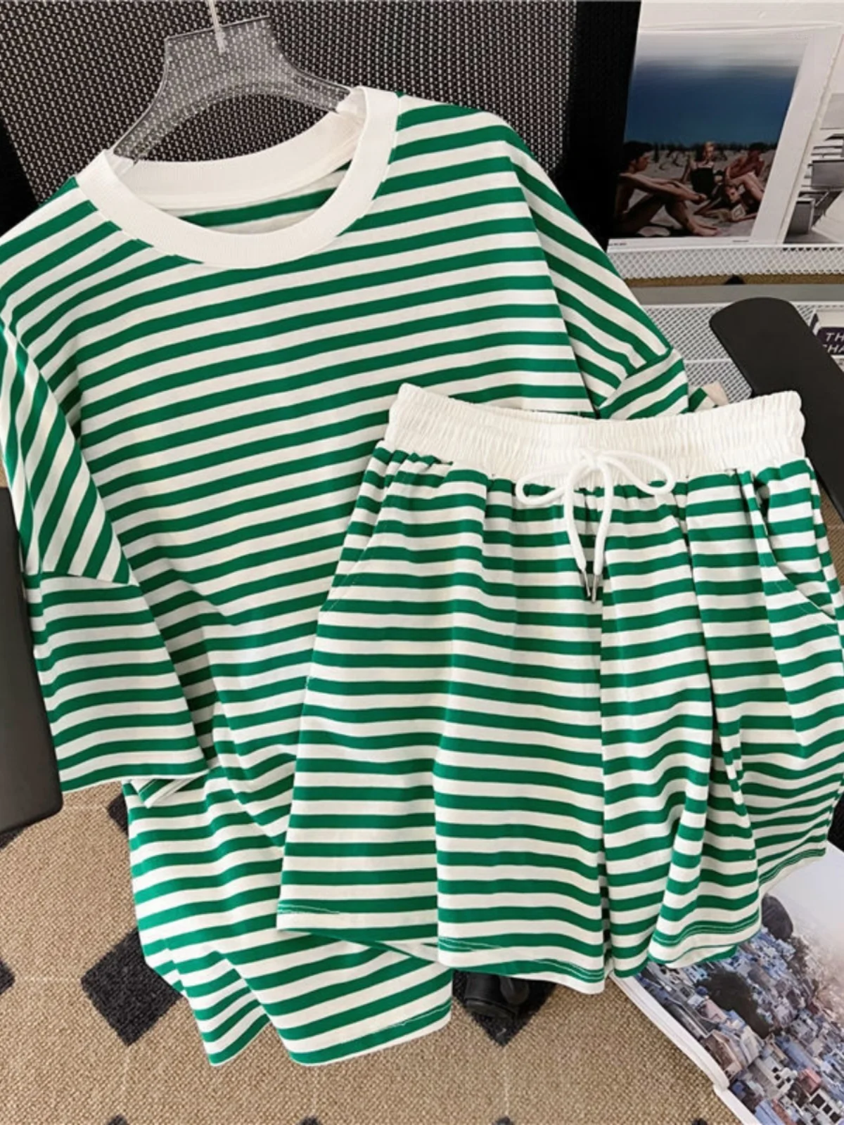 2026 Summer New Dongdaemun Korean Loose Striped Casual Sports Set Women Short Sleeve T-Shirt Shorts Two Piece Set Cotton Blend
2026 Summer New Dongdaemun Korean Loose Striped Casual Sports Set Women Short Sleeve T-Shirt Shorts Two Piece Set Cotton Blend