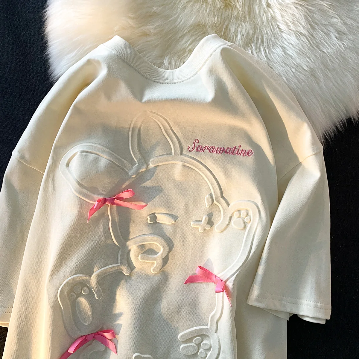 Cotton Summer Loose Crewneck Y2k Top New Cartoon Short Sleeve T-shirt Women's Embroidered Bump Rabbit Print Top Harajuku Tees
Cotton Summer Loose Crewneck Y2k Top New Cartoon Short Sleeve T-shirt Women's Embroidered Bump Rabbit Print Top Harajuku Tees