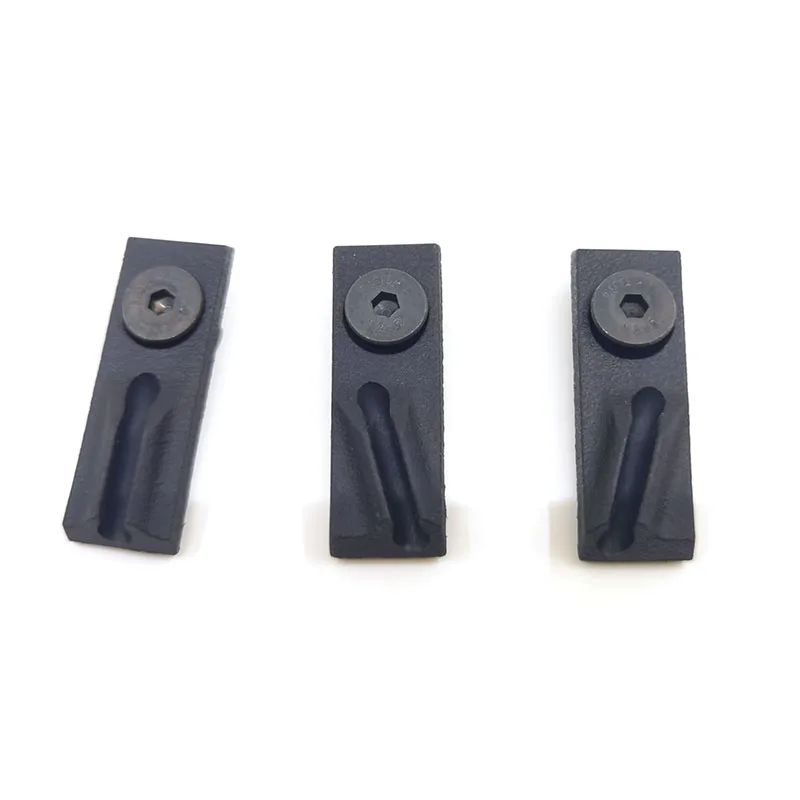Tactical flashlight remote switch rubber handguard flashlight tail the rail cover hunting accessories
Tactical flashlight remote switch rubber handguard flashlight tail the rail cover hunting accessories