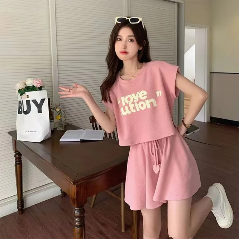 Femme Summer Fashion Loose Printing Solid Color O-neck Tops Shorts Two-piece Set Women Clothing All-match Young StylSports Suit
Femme Summer Fashion Loose Printing Solid Color O-neck Tops Shorts Two-piece Set Women Clothing All-match Young StylSports Suit