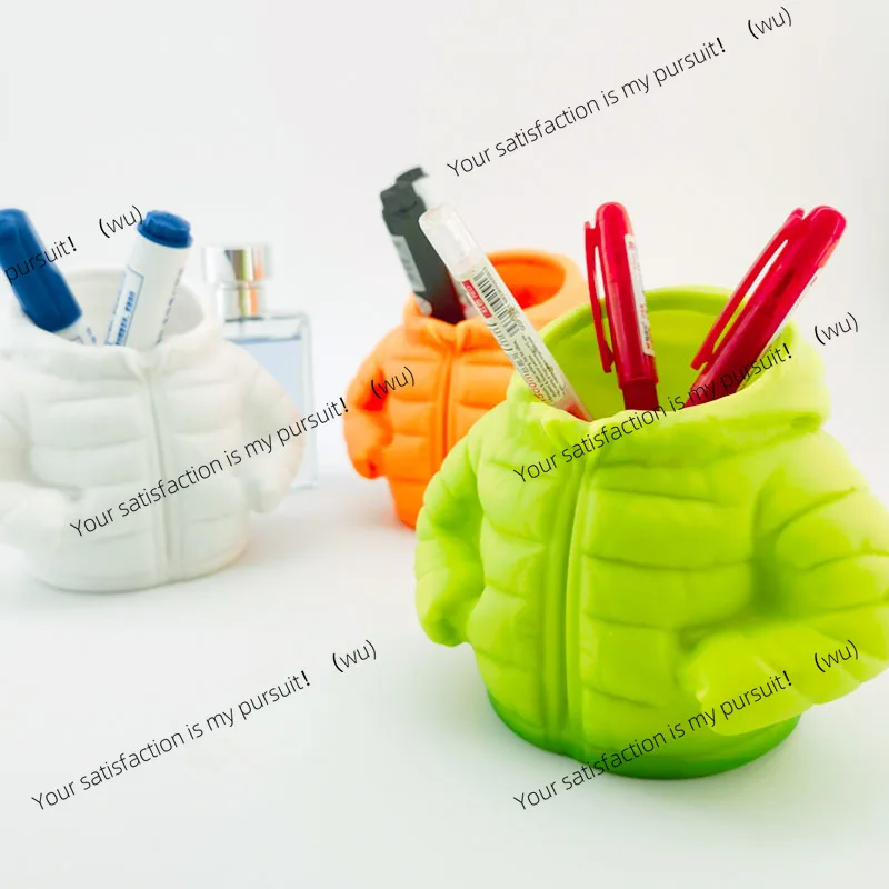 Novel down Jacket Pen Holder for Classroom Desks Creative Student Desk Accessories Stylish Pen Organizer for School Supplies
Novel down Jacket Pen Holder for Classroom Desks Creative Student Desk Accessories Stylish Pen Organizer for School Supplies