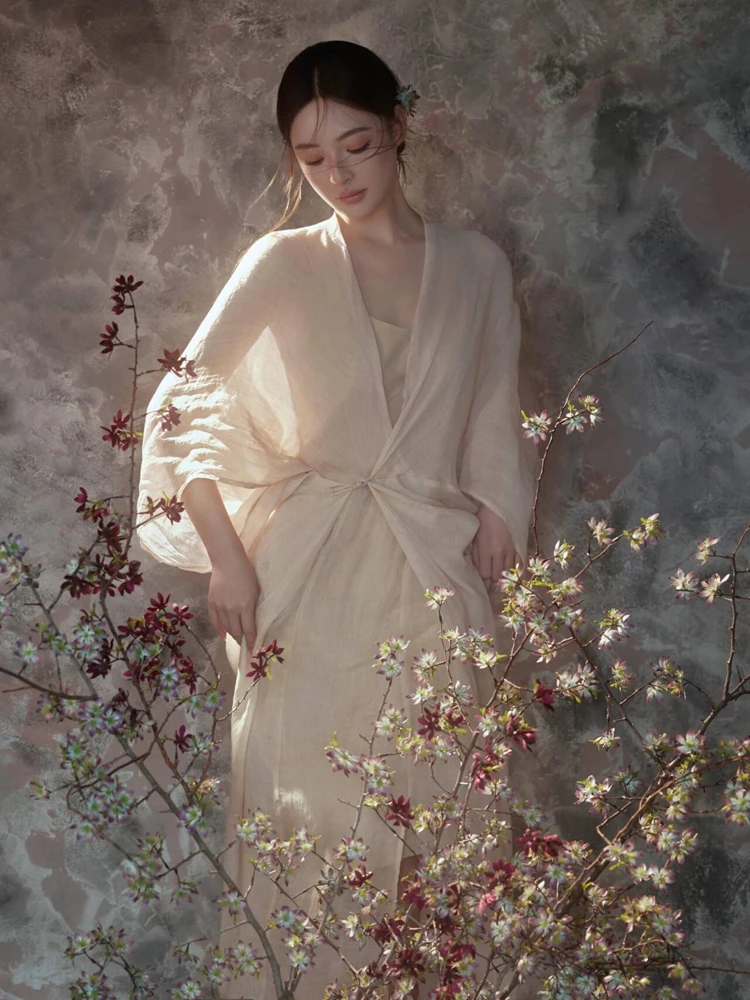 New Chinese Style Photography Studio Dress Cold Tone Retro Zen Oil Painting Art Photo Photography Costume Ethnic Stage Costume
New Chinese Style Photography Studio Dress Cold Tone Retro Zen Oil Painting Art Photo Photography Costume Ethnic Stage Costume