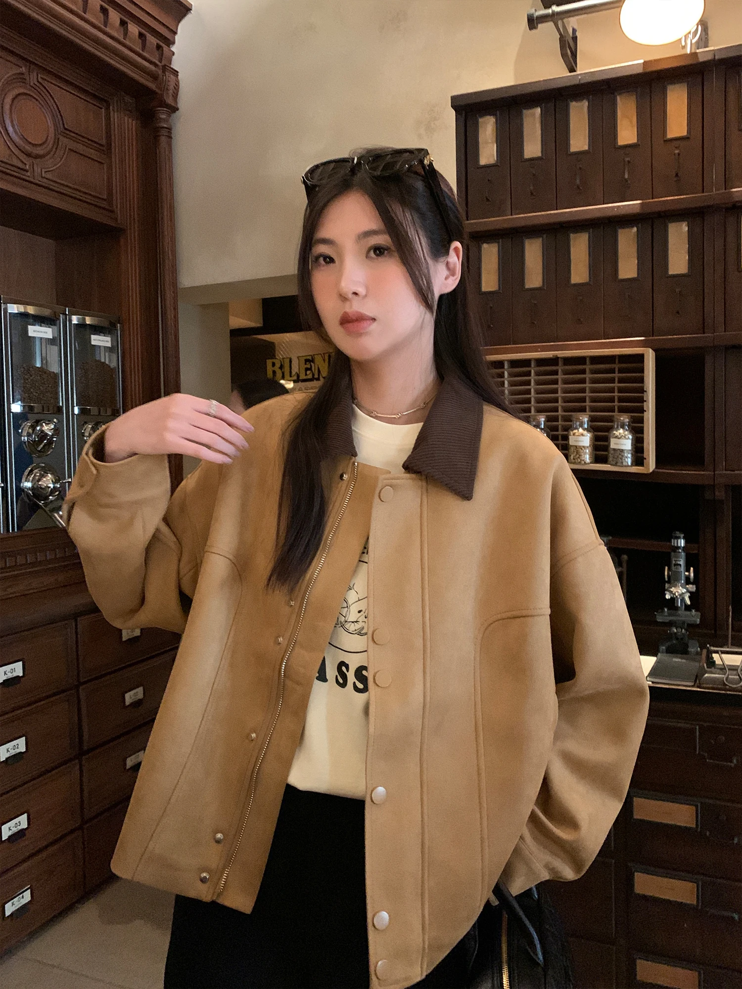 Vintage Flip-Collar Suede Jaet Women's ort Brown Retro Top Coat Casual Commute Sle Loose Fit Polyester Fabric
Vintage Flip-Collar Suede Jaet Women's ort Brown Retro Top Coat Casual Commute Sle Loose Fit Polyester Fabric