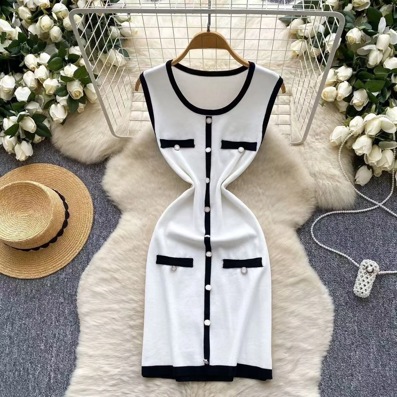 Fashionable round Neck Knitted Dress Women's Waist-Cinching Color Block Style Summer New Arrival Polyester Fiber
Fashionable round Neck Knitted Dress Women's Waist-Cinching Color Block Style Summer New Arrival Polyester Fiber