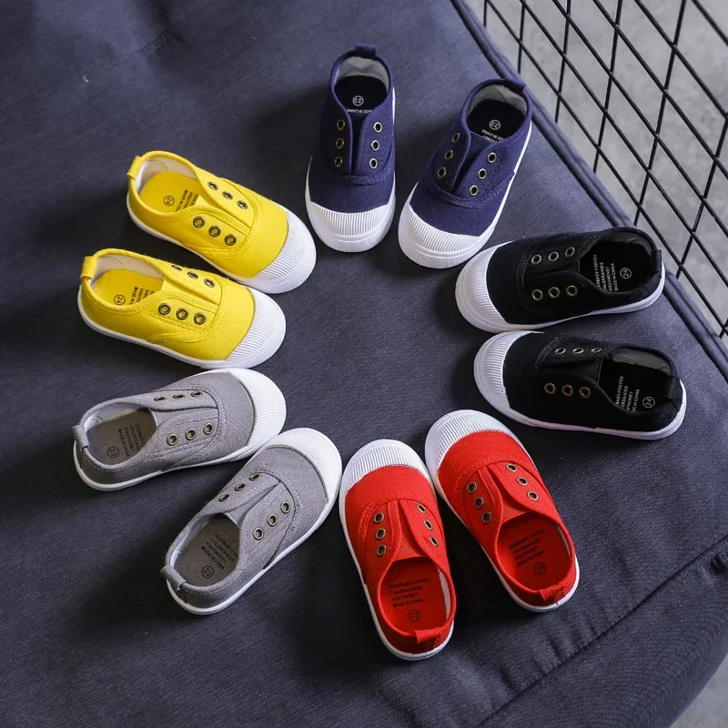 Children Canvas Shoes for Boys Girls 2025 Four Seasons Soft Simple Boys and Girls Casual Shoes Kids Fashion Sneakers Candy Color
Children Canvas Shoes for Boys Girls 2025 Four Seasons Soft Simple Boys and Girls Casual Shoes Kids Fashion Sneakers Candy Color