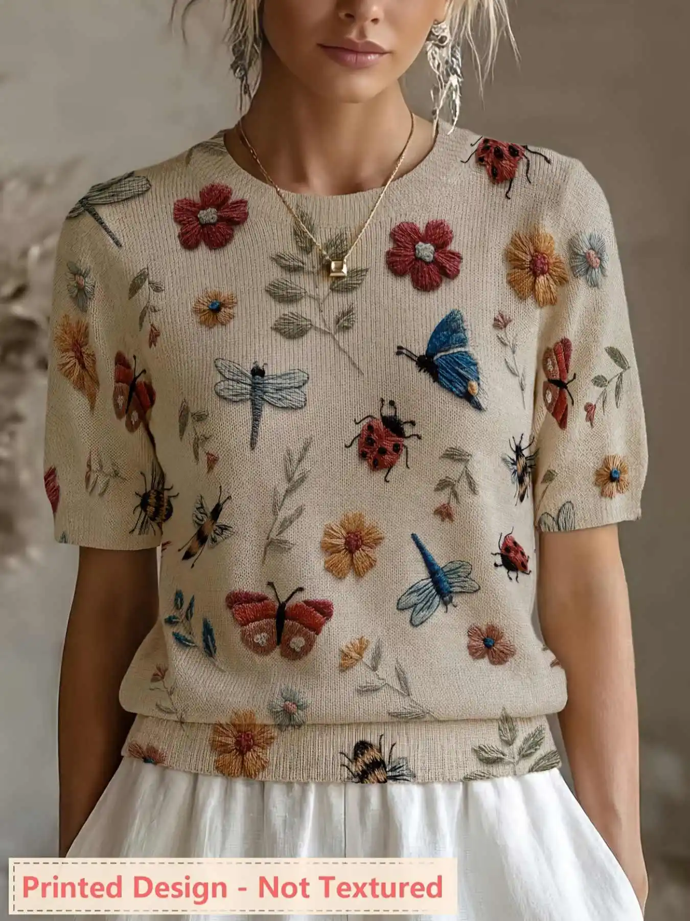 Женский топ с принтом - Новинка весенне-летнего сезона: модный пуловер с круглым вырезом и коротким рукавом, с цифровым принтом, без текстурной отделки. Стильная женская одежда.
Женский топ с принтом - Новинка весенне-летнего сезона: модный пуловер с круглым вырезом и коротким рукавом, с цифровым принтом, без текстурной отделки. Стильная женская одежда.