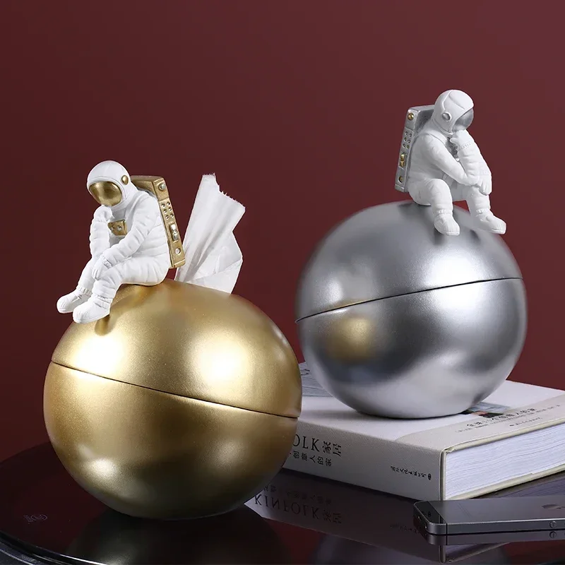 Коробка для салфеток из смолы, держатель для салфеток космонавта, декоративный рулон бумаги, коробка для хранения салфеток, держатель для бумажных полотенец, украшения, статуя, поделки
Коробка для салфеток из смолы, держатель для салфеток космонавта, декоративный рулон бумаги, коробка для хранения салфеток, держатель для бумажных полотенец, украшения, статуя, поделки