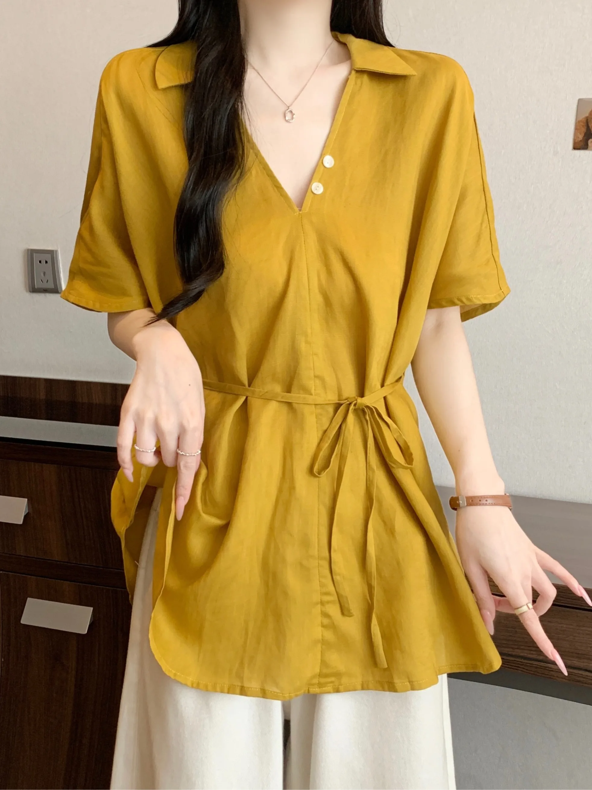 plus Size Women's Casual V-Neck Short Sleeve Shirt Loose Fit Belted Summer New Style Korean Style Commute Wind High Waist
plus Size Women's Casual V-Neck Short Sleeve Shirt Loose Fit Belted Summer New Style Korean Style Commute Wind High Waist