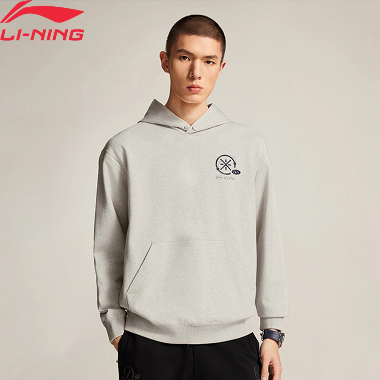 Li-Ning Men's WADE Hoodie Loose Fit 84%Cotton 16%Polyester Soft Comfortable LiNing Sports Stylish Pullover AWDW011
Li-Ning Men's WADE Hoodie Loose Fit 84%Cotton 16%Polyester Soft Comfortable LiNing Sports Stylish Pullover AWDW011