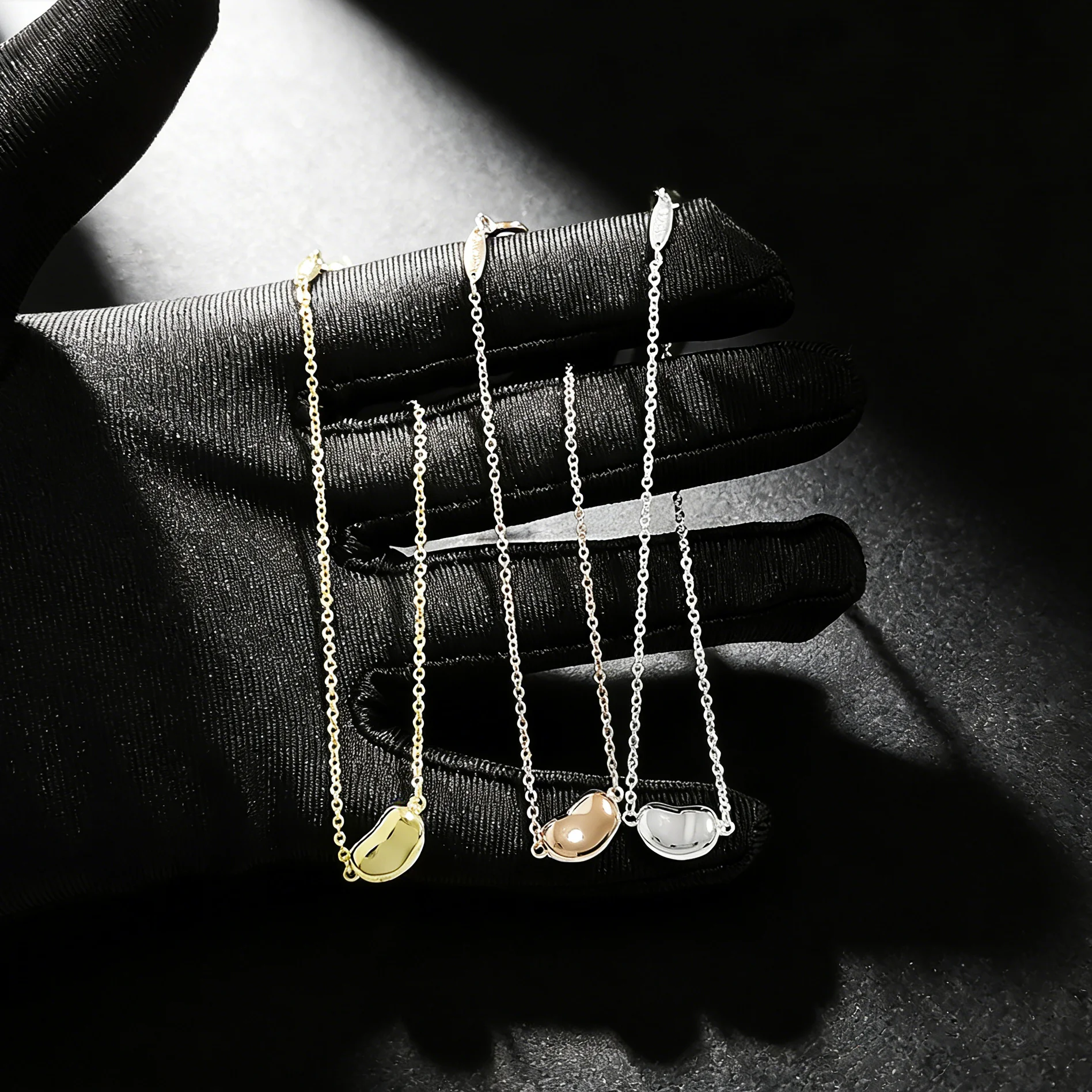 Sterling Silver 925 Pea-Shaped Pendant Bracelet - Simple Delicate Chain Jewelry, Stylish Everyday Gift for Women
Sterling Silver 925 Pea-Shaped Pendant Bracelet - Simple Delicate Chain Jewelry, Stylish Everyday Gift for Women