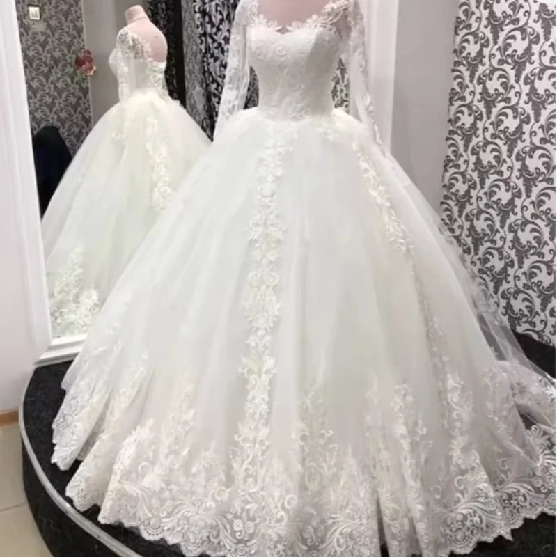 Gorgeous Wedding Dresses Square Collar Long Sleeve Bride Dress with Appliques Draped Brush Train Church Bridal Gown Customized
Gorgeous Wedding Dresses Square Collar Long Sleeve Bride Dress with Appliques Draped Brush Train Church Bridal Gown Customized