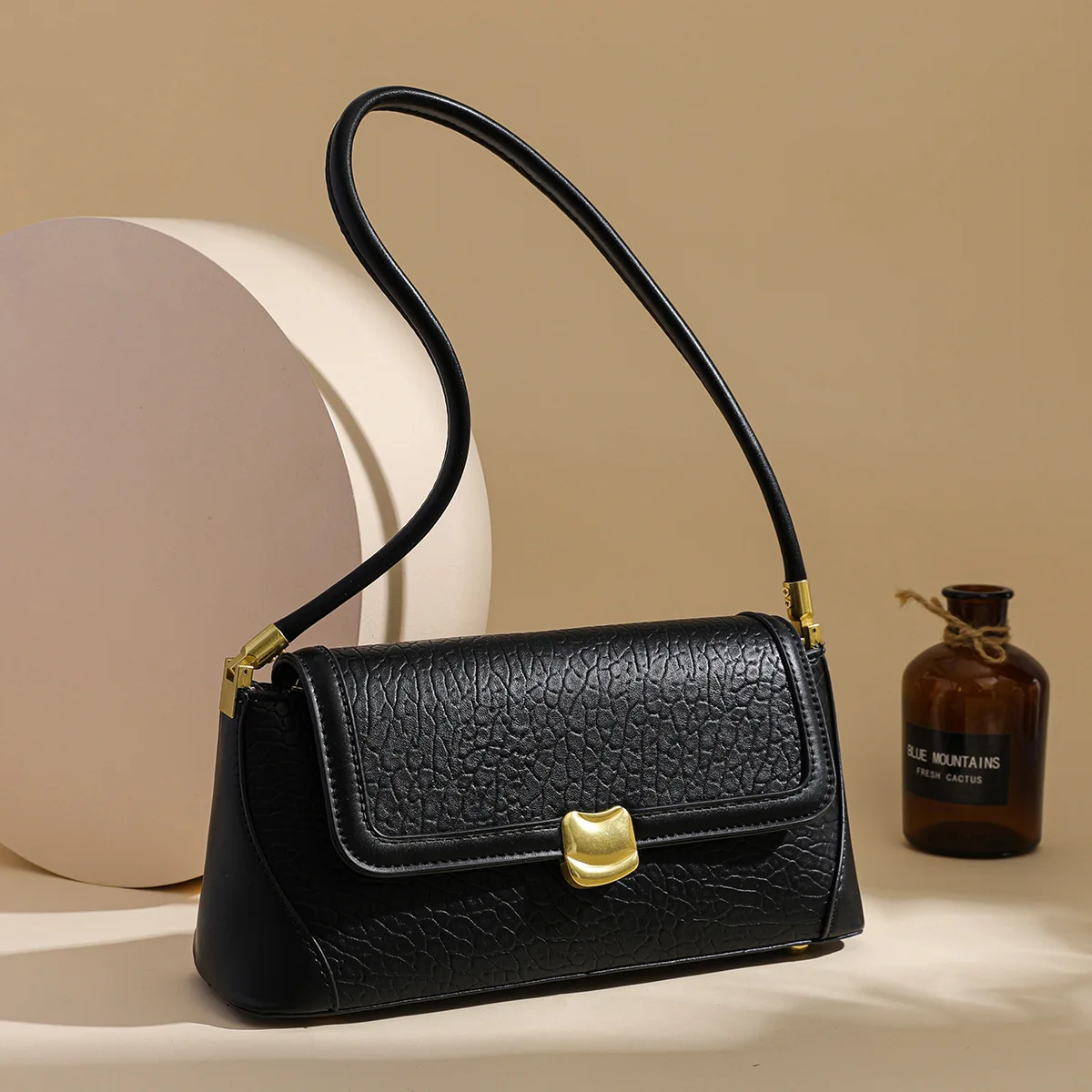 Women Round Shoulder Bag PU Leather Baguette Crossbody Bag Simple Solid Color Flap Messenger Bag Fashion Handbags Pouch
Women Round Shoulder Bag PU Leather Baguette Crossbody Bag Simple Solid Color Flap Messenger Bag Fashion Handbags Pouch